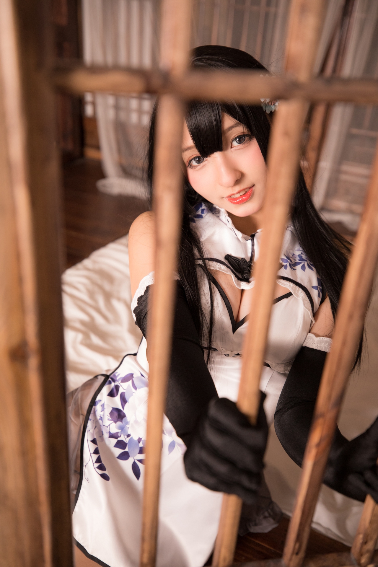 妩媚加身神楽坂真冬御姐儿艳娘幻梦谭系列瓶儿Cosplay 好看的黑色长发超短裙青花旗袍绝绝子肉丝修长美腿纯欲妹子