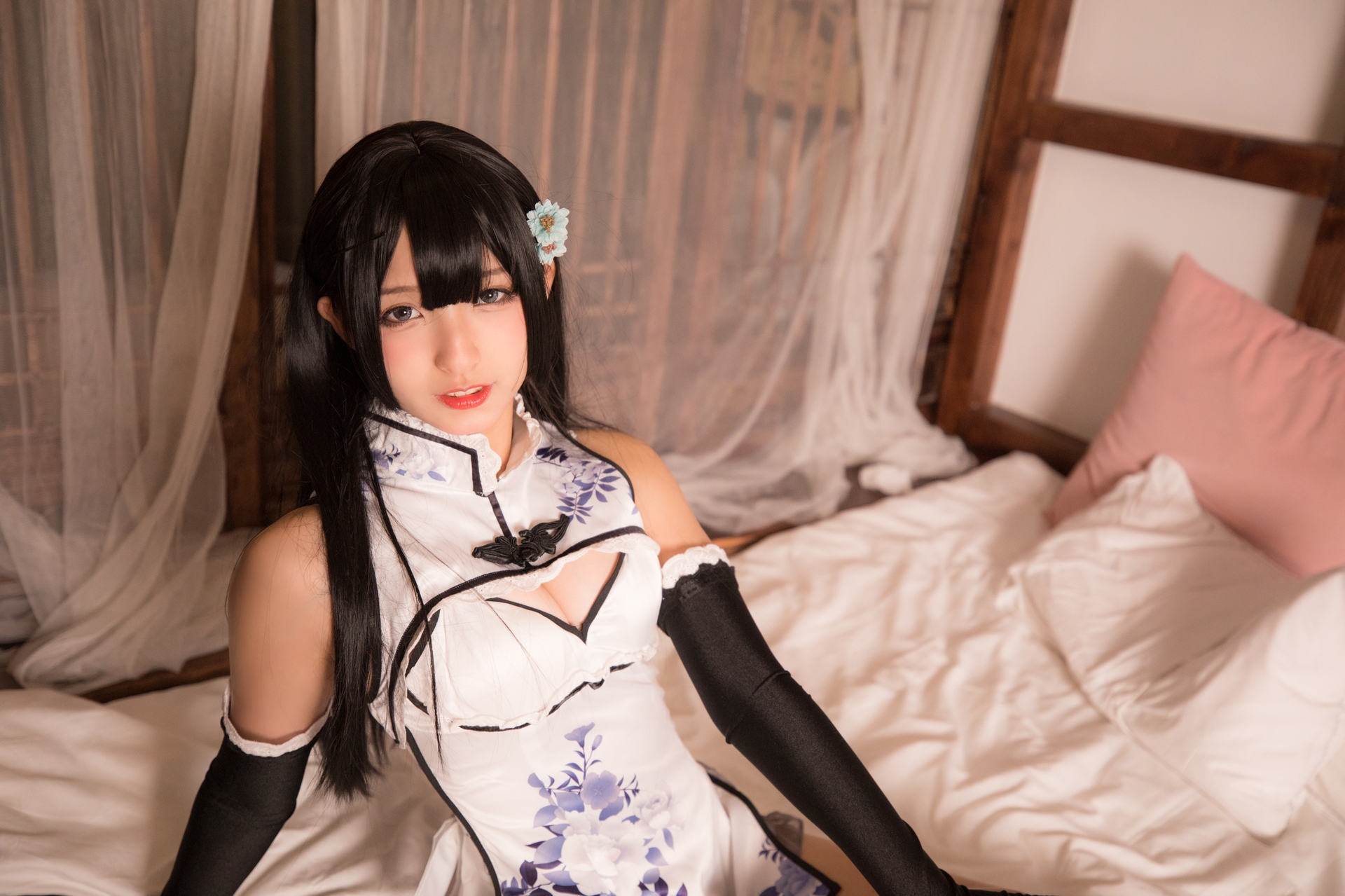 妩媚加身神楽坂真冬御姐儿艳娘幻梦谭系列瓶儿Cosplay 好看的黑色长发超短裙青花旗袍绝绝子肉丝修长美腿纯欲妹子