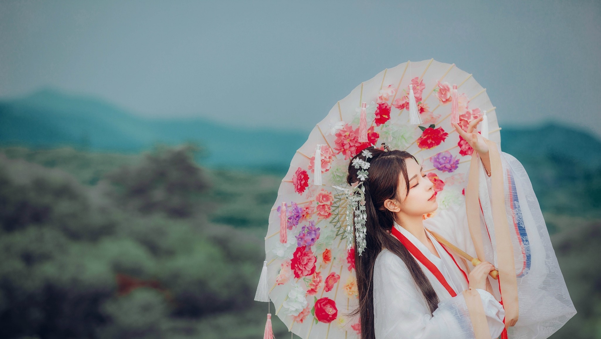 唯美清新美少女万锦其良辰美景愿与你共赏美女图 气质妹子古风汉服文化白衣长发花海写真照