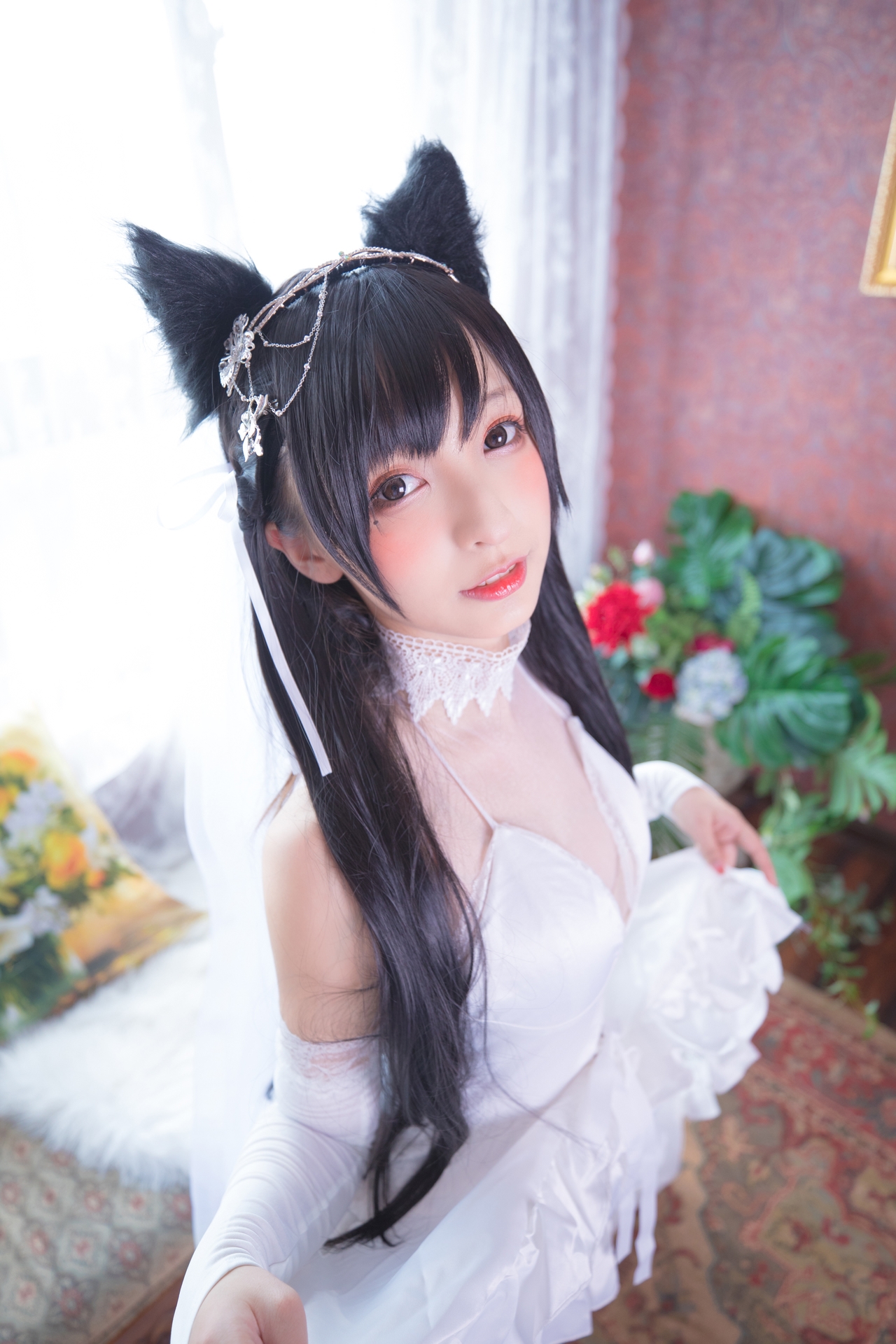 次元美少女神楽坂真冬极品Cosplay明日の花嫁写真 好看的纯欲可爱软萌系软妹子为你穿上类白色婚纱腿控白丝袜领域小仙女