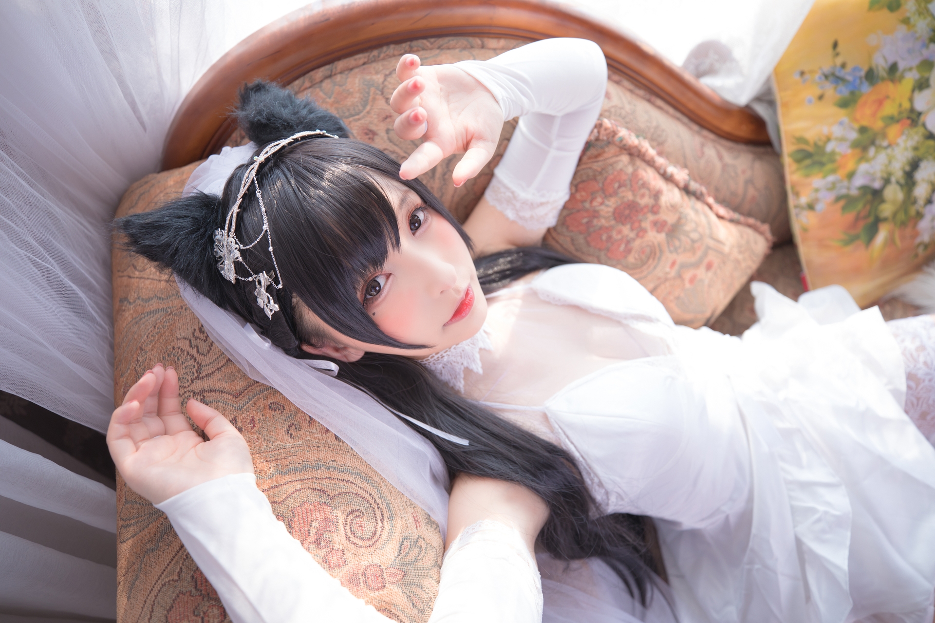 次元美少女神楽坂真冬极品Cosplay明日の花嫁写真 好看的纯欲可爱软萌系软妹子为你穿上类白色婚纱腿控白丝袜领域小仙女