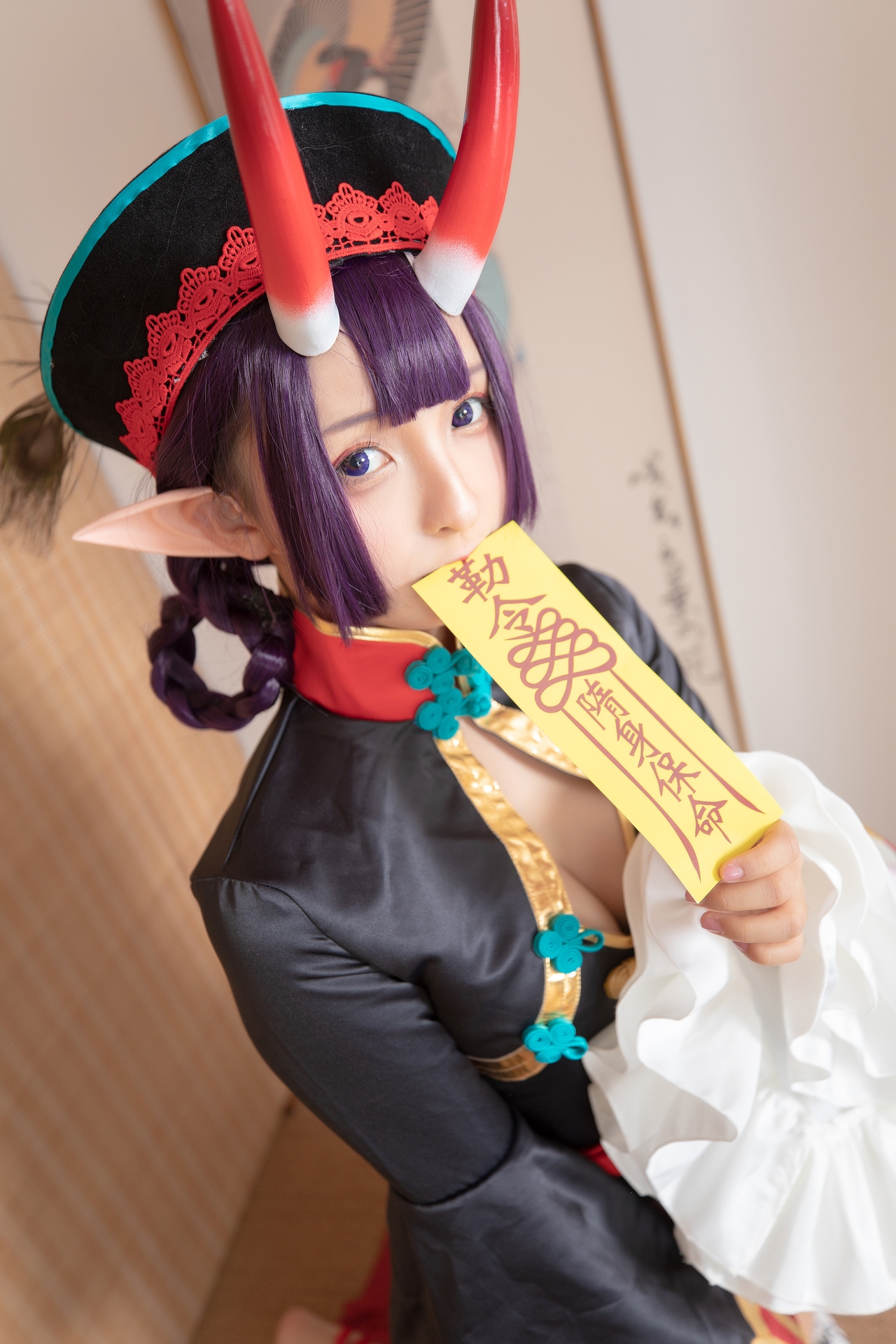 神楽坂真冬美少女果実の酒気果脚酒吞Cosplay 好看的可爱软萌系软妹子僵尸超短裙修长大白腿一符定你心