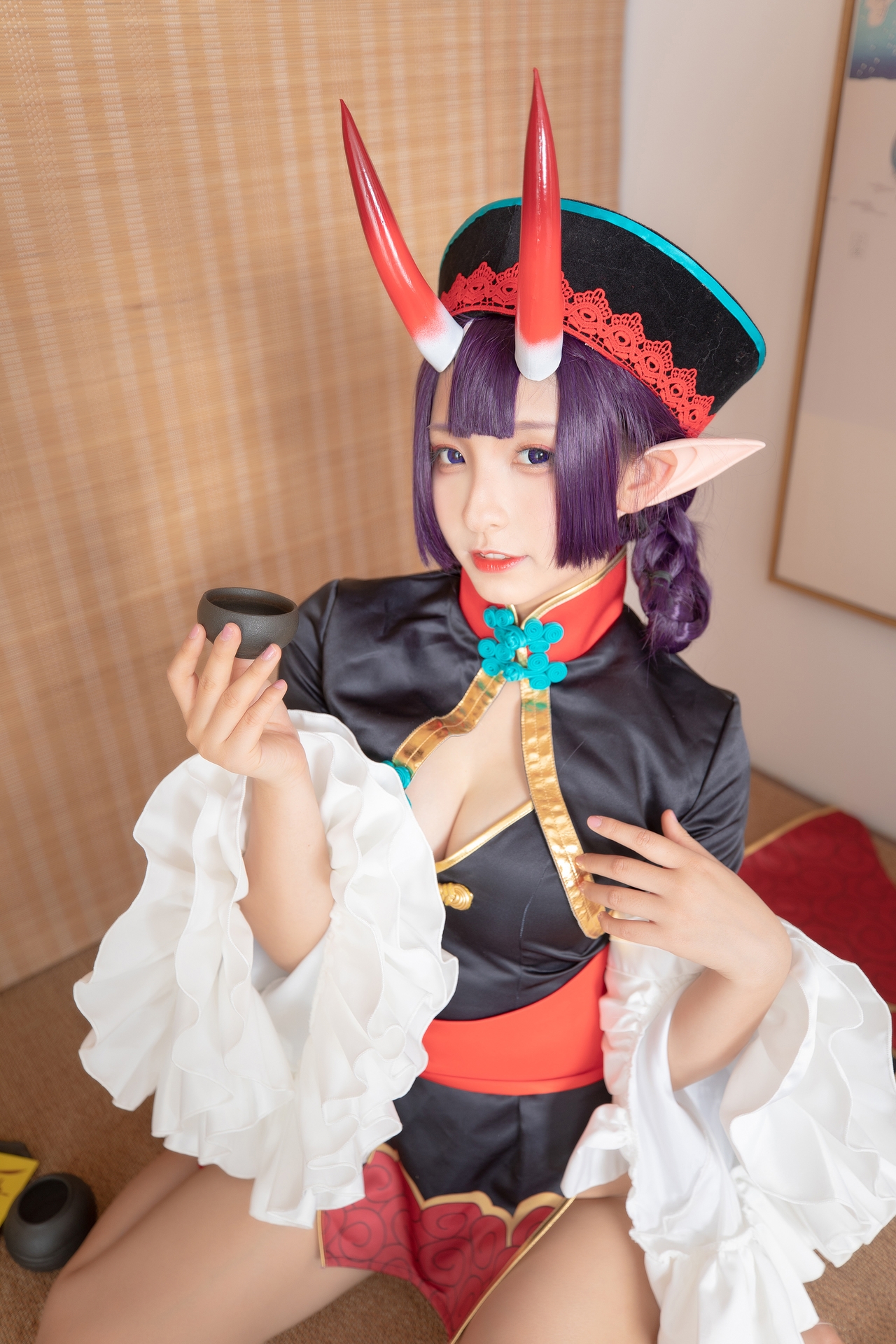 神楽坂真冬美少女果実の酒気果脚酒吞Cosplay 好看的可爱软萌系软妹子僵尸超短裙修长大白腿一符定你心