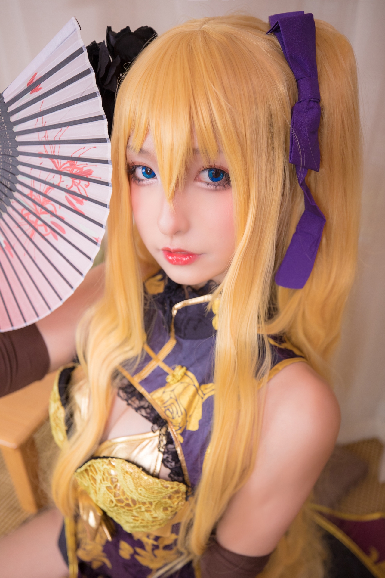 御姐儿神楽坂真冬纯欲小仙女艳娘幻梦谭系列金莲Cosplay 金色长发肉丝修长美腿侧高开旗袍加身美少女