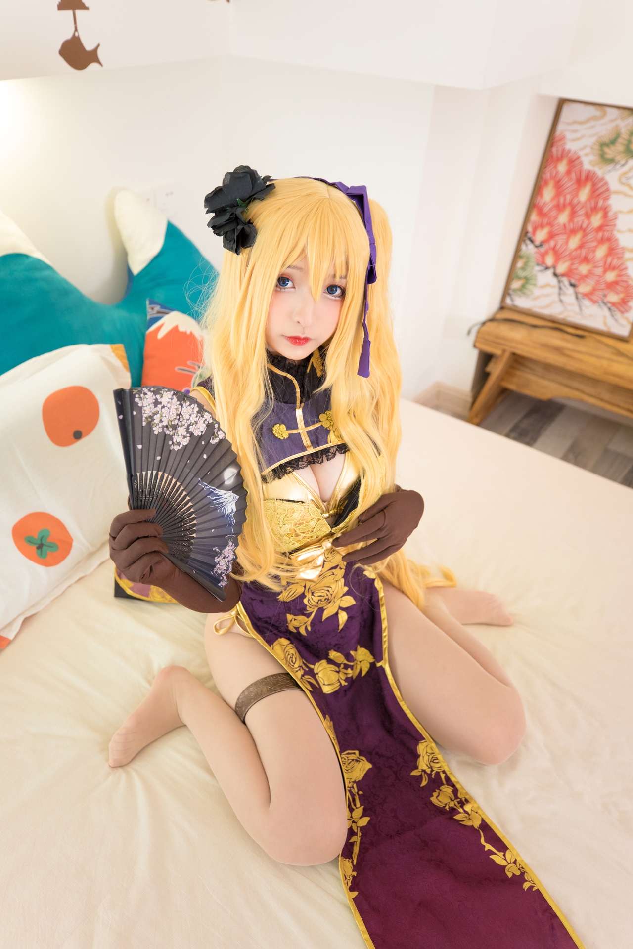 御姐儿神楽坂真冬纯欲小仙女艳娘幻梦谭系列金莲Cosplay 金色长发肉丝修长美腿侧高开旗袍加身美少女