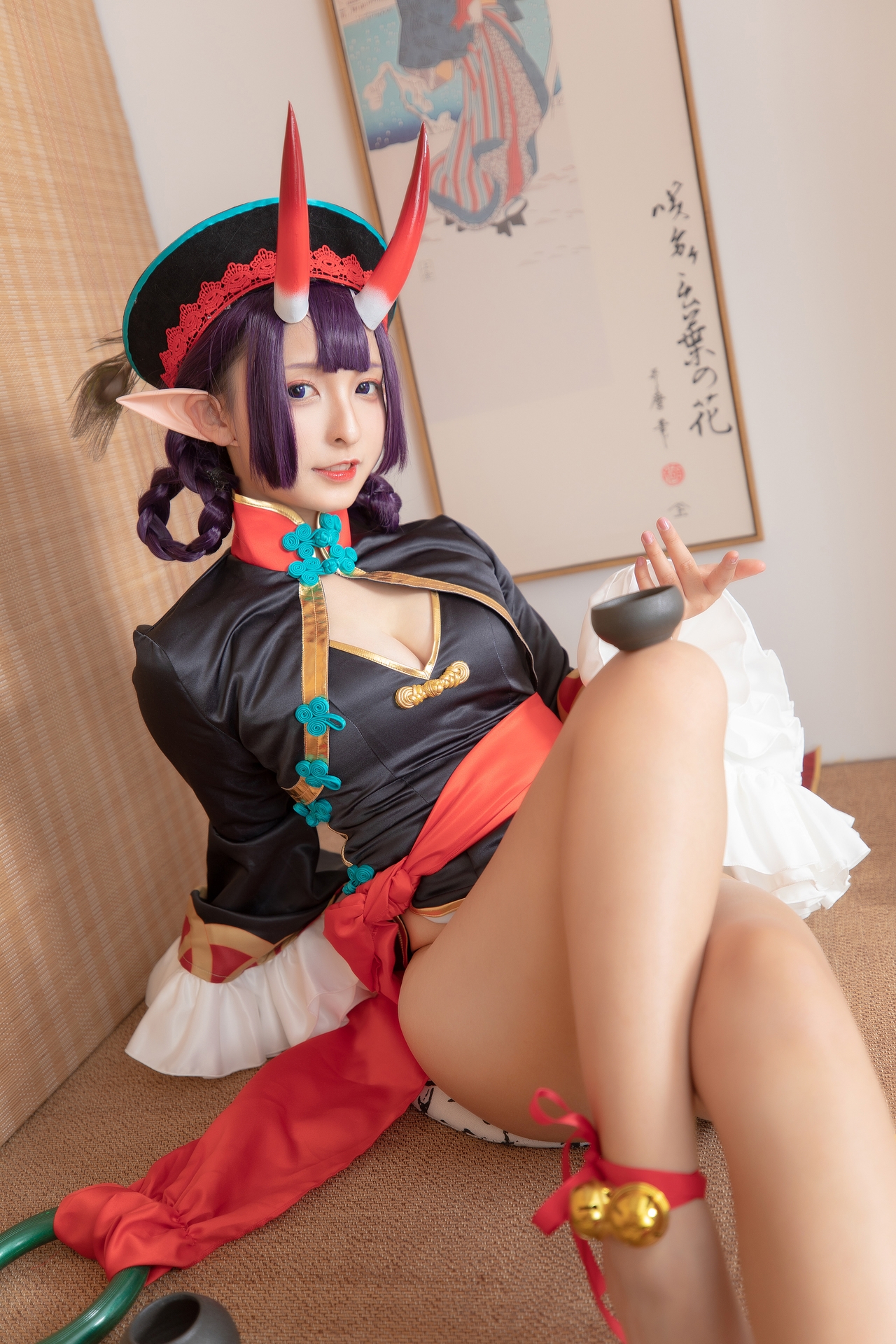 神楽坂真冬美少女果実の酒気果脚酒吞Cosplay 好看的可爱软萌系软妹子僵尸超短裙修长大白腿一符定你心