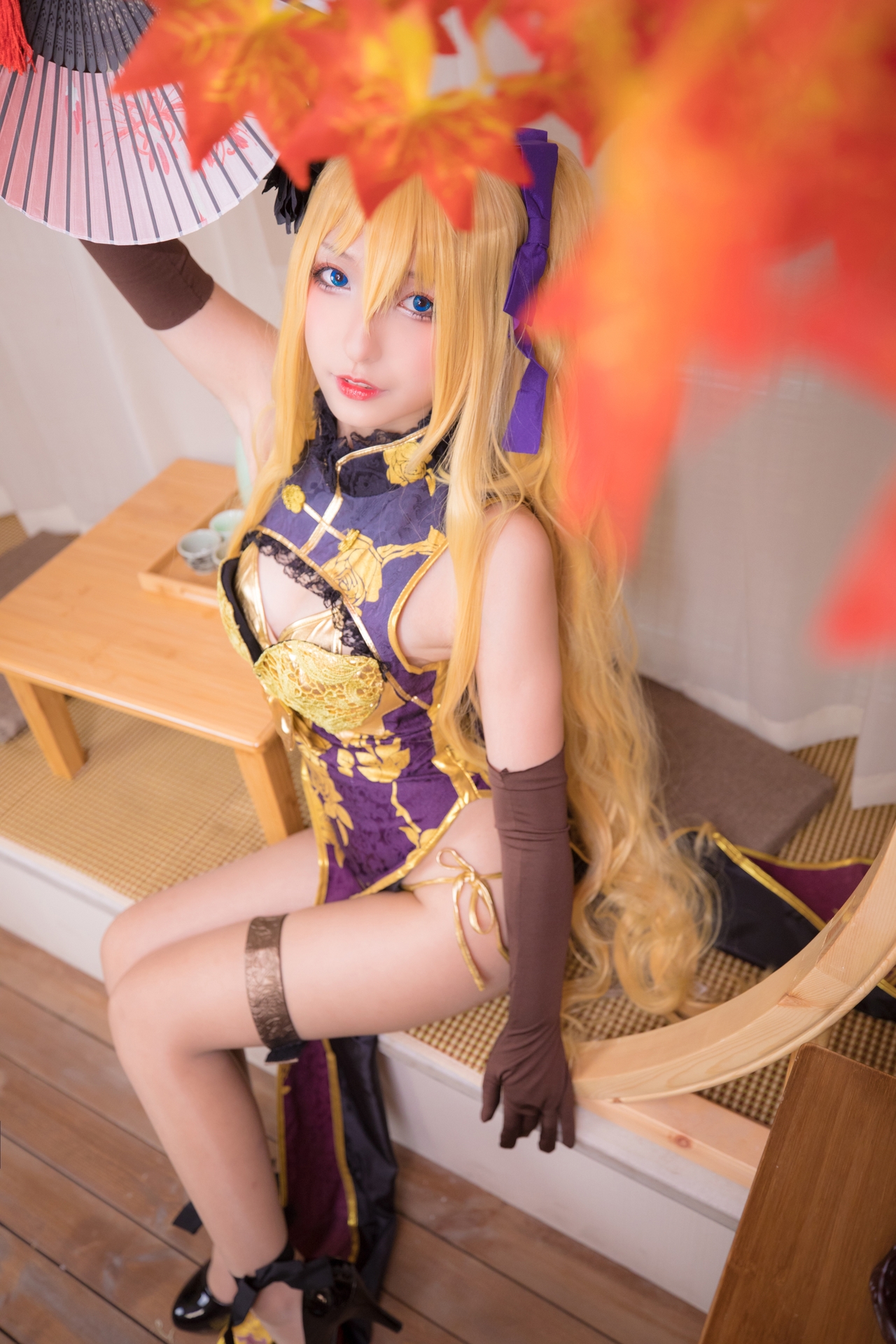 御姐儿神楽坂真冬纯欲小仙女艳娘幻梦谭系列金莲Cosplay 金色长发肉丝修长美腿侧高开旗袍加身美少女