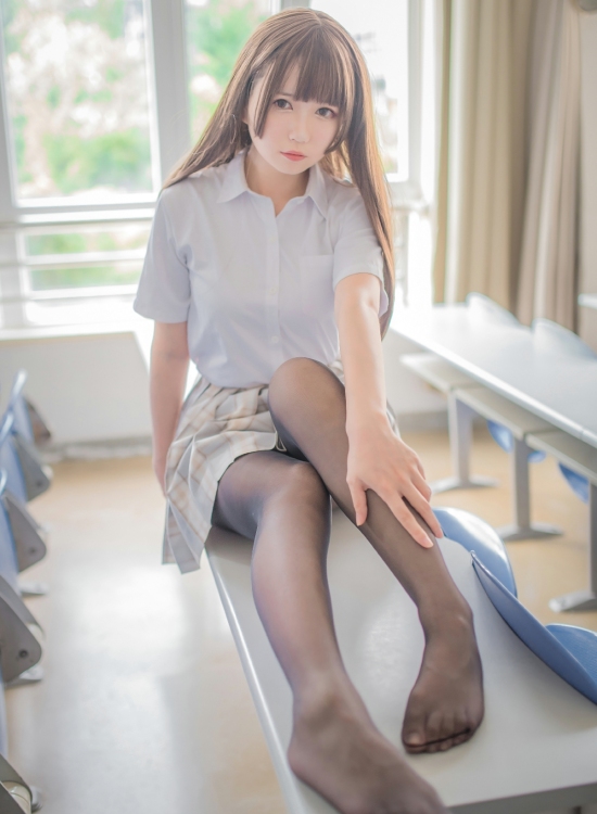 白金Saki美女写真私影像合集打包下载9套251P 1.56GB『S-XL122』