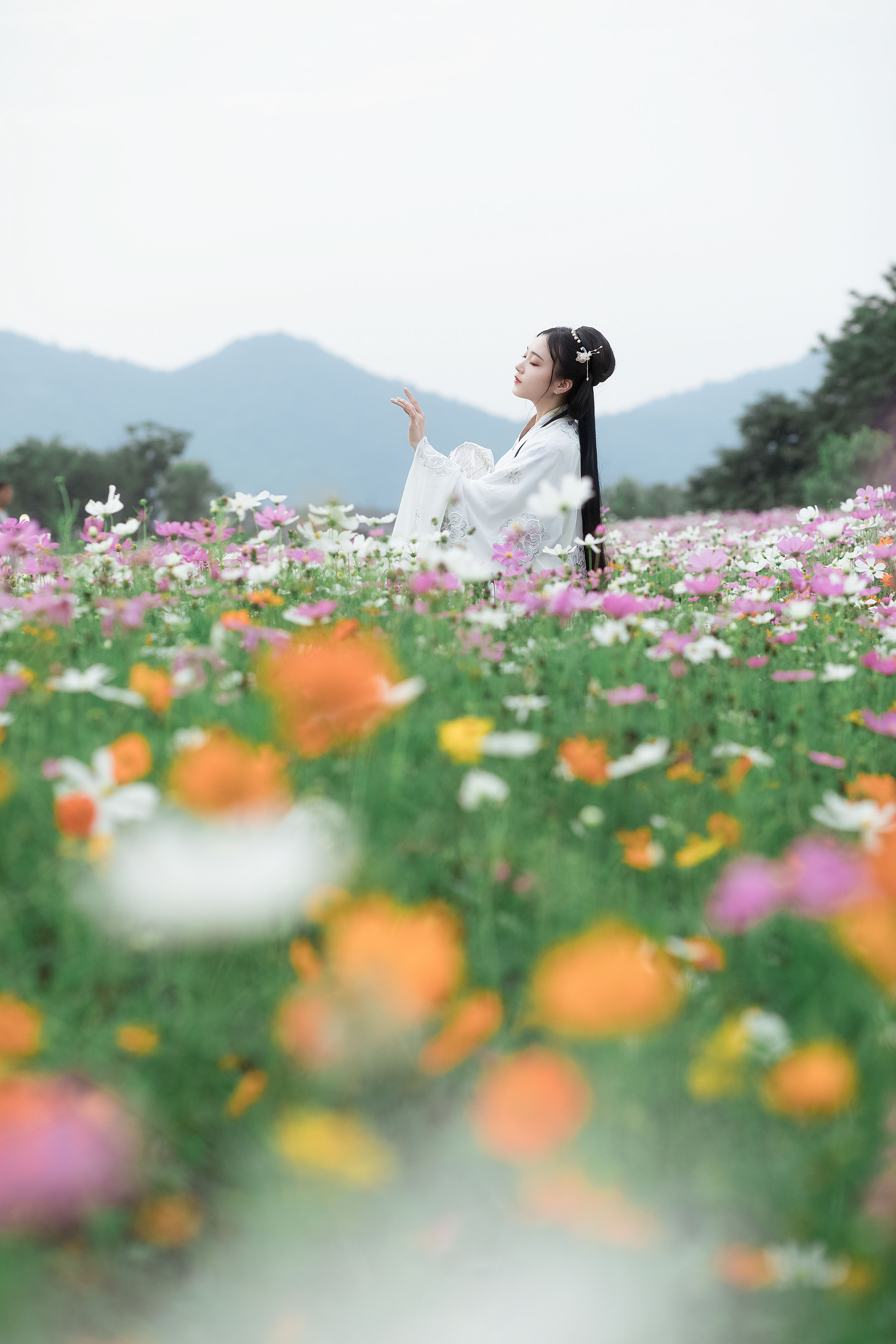 [YiTuYu艺图语] 芋圆圆鹅《山河远阔 人间烟火》 好看的4K高清无水印纯欲妹子意境唯美写真完整版图集