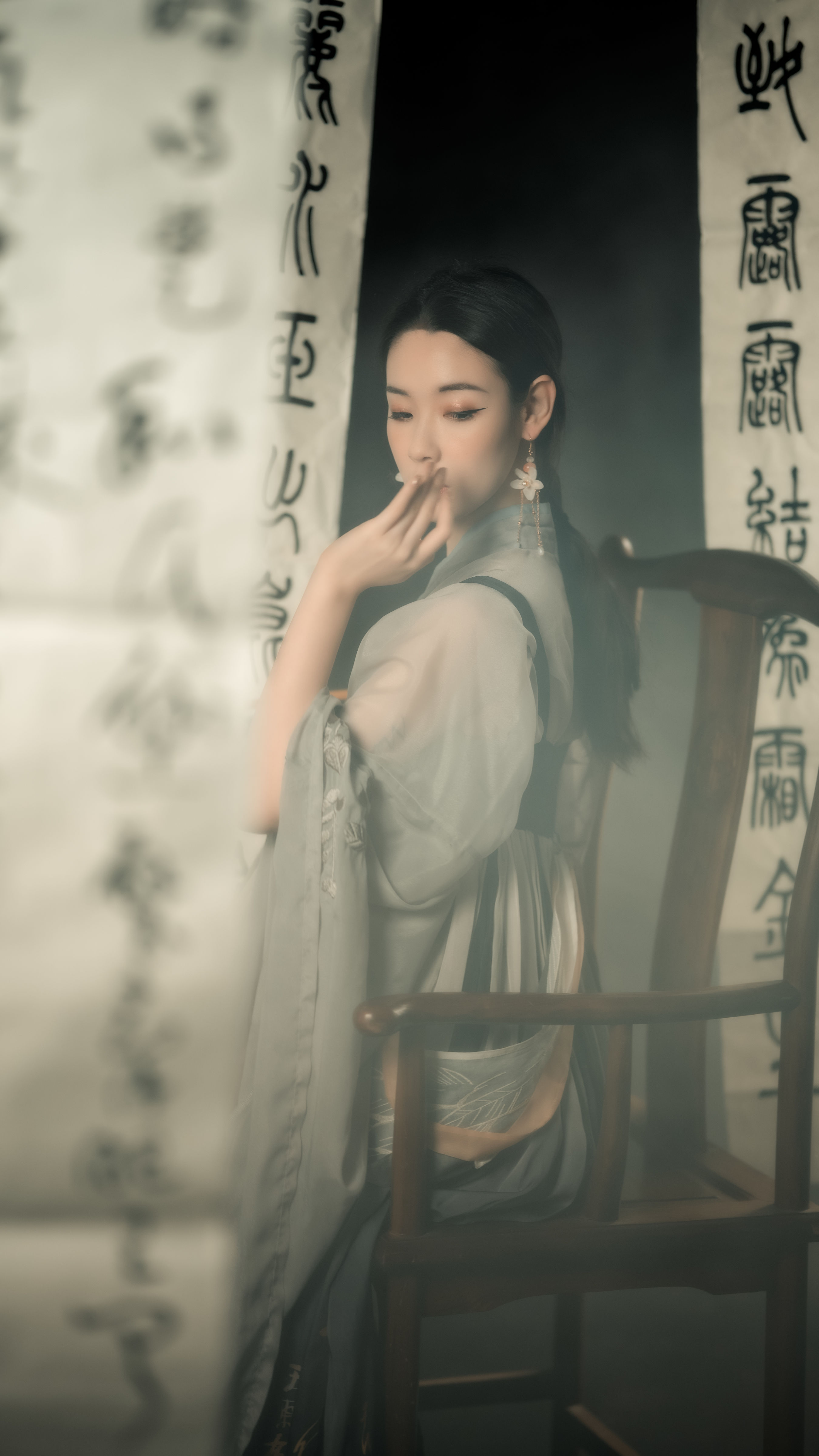 [YiTuYu艺图语] 薇薇《如梦令》 好看的4K高清无水印纯欲妹子意境唯美写真完整版图集