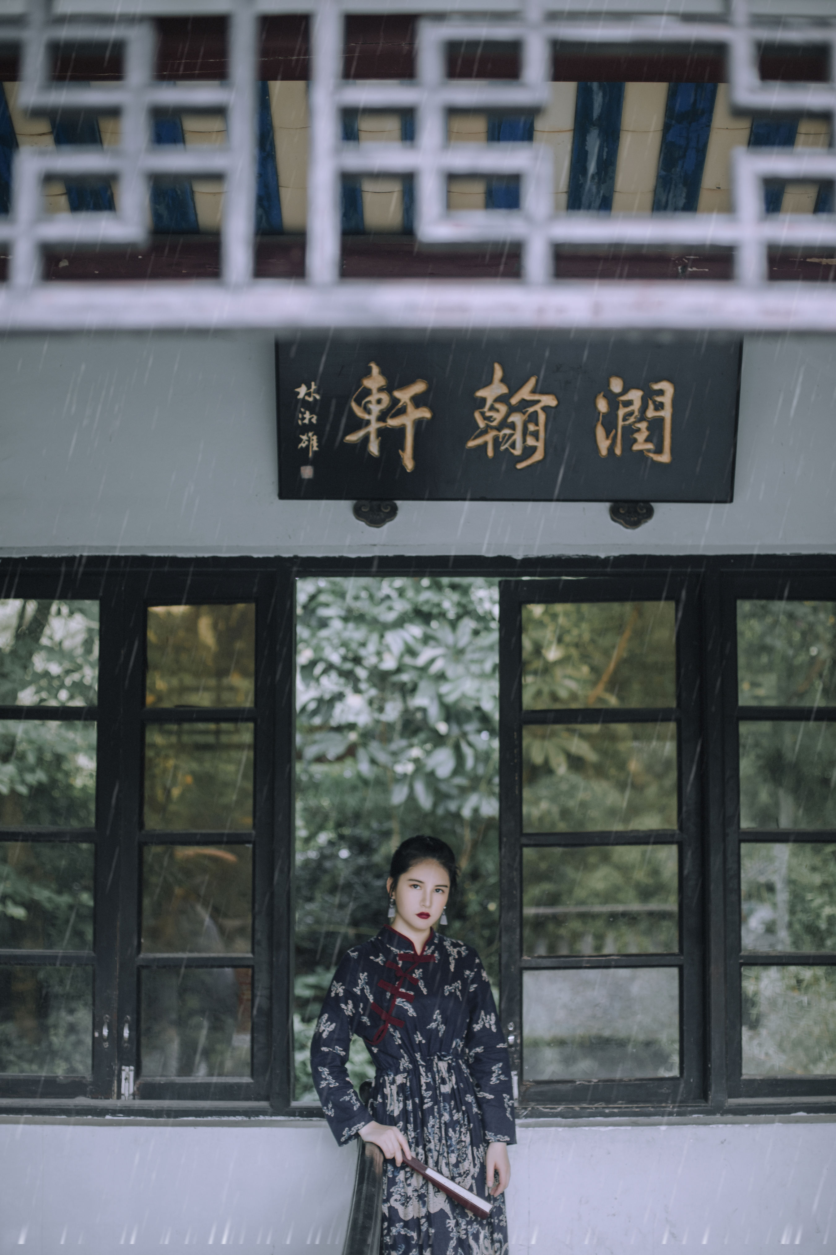 [YiTuYu艺图语] 夏天《山雨》 好看的4K高清无水印纯欲妹子意境唯美写真完整版图集