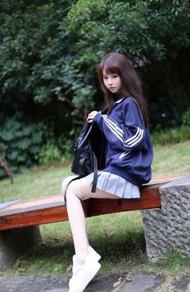 韩系学妹美女写真图片合集2套1.57GB 172P『S-XH1851』