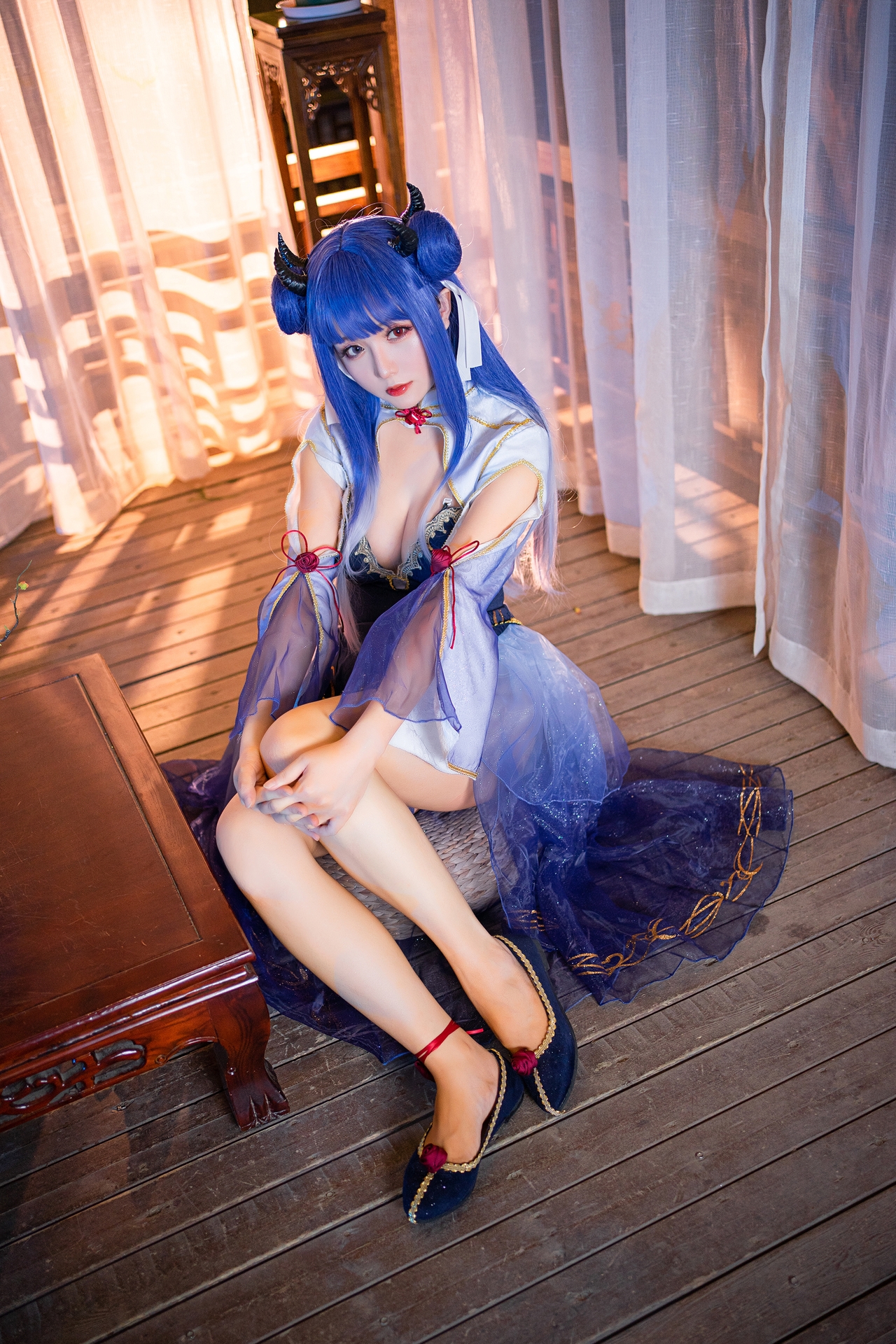 星之迟迟唯美清新美少女伊吹Cosplay 气质妹子古风紫纱旗袍写真照