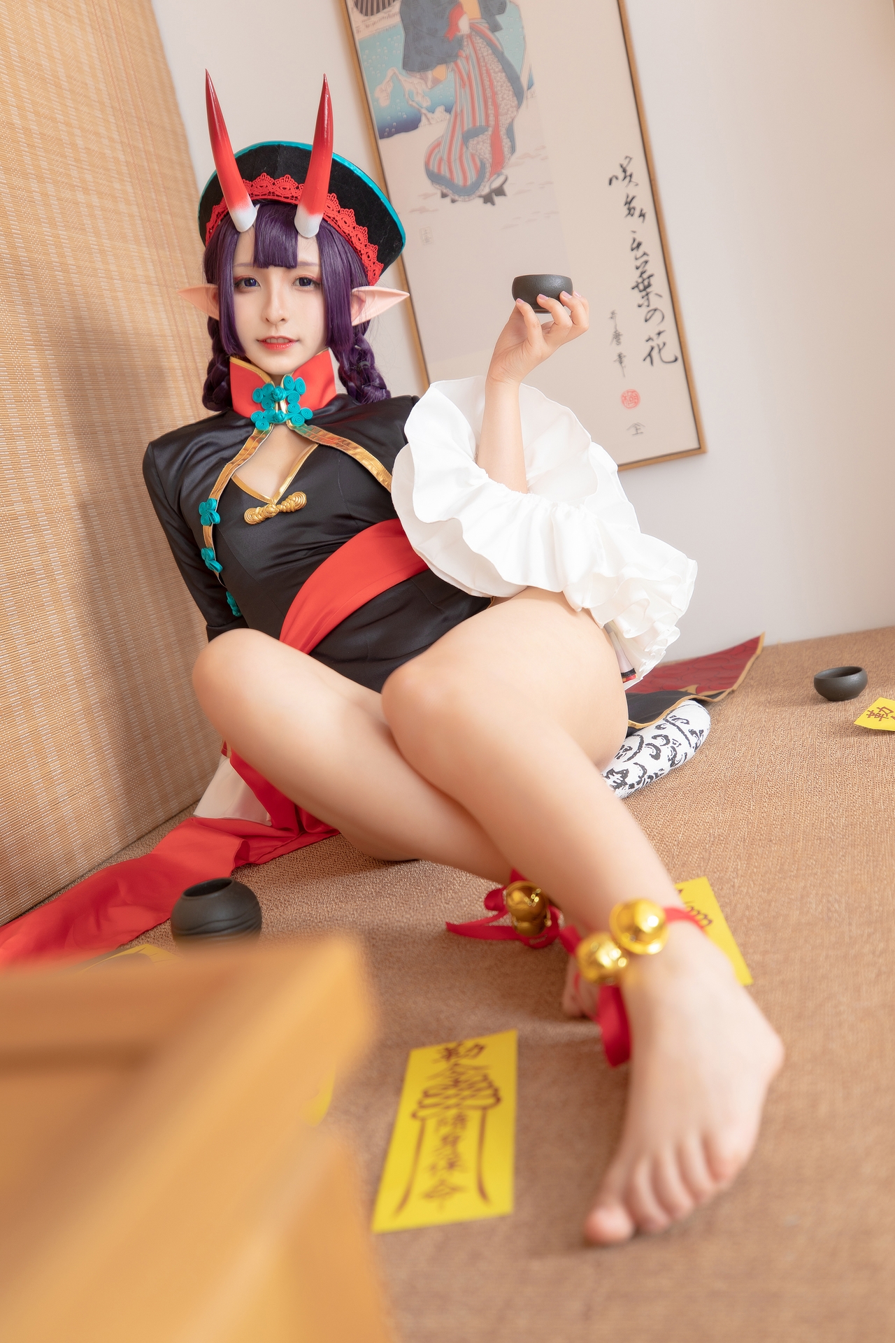 神楽坂真冬美少女果実の酒気果脚酒吞Cosplay 好看的可爱软萌系软妹子僵尸超短裙修长大白腿一符定你心