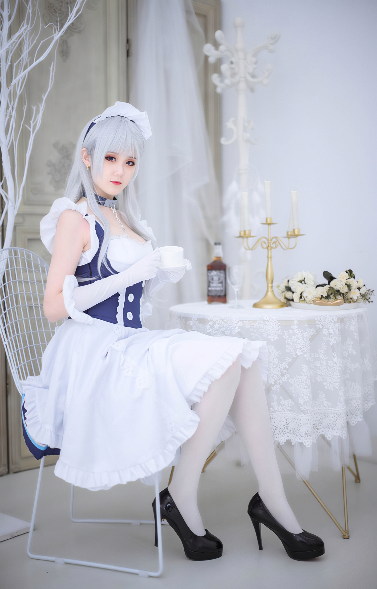 秋楚楚 唯美清新美少女贝尔法斯特女仆Cosplay 气质妹子女仆装白色丝袜美腿写真