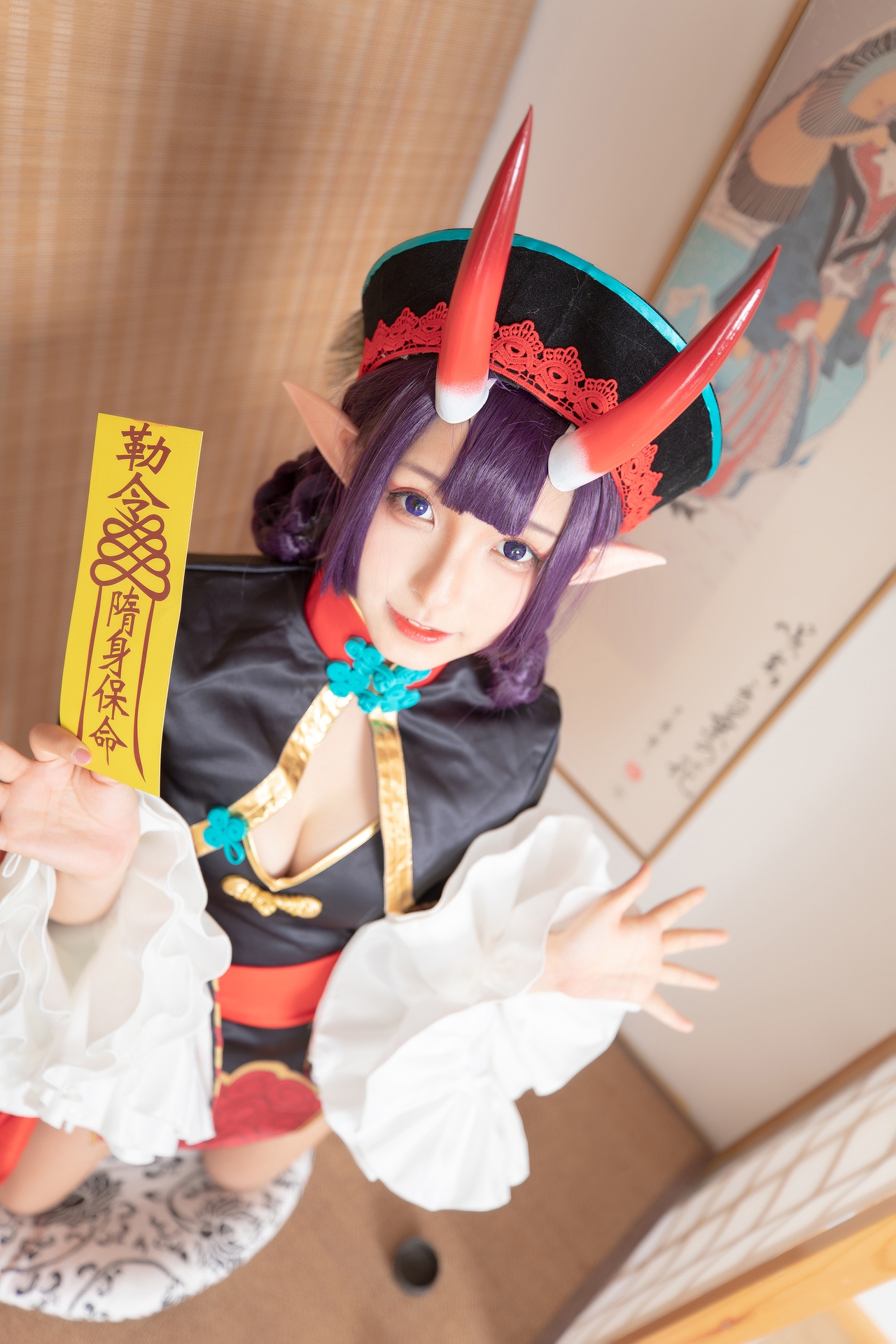 神楽坂真冬美少女果実の酒気果脚酒吞Cosplay 好看的可爱软萌系软妹子僵尸超短裙修长大白腿一符定你心