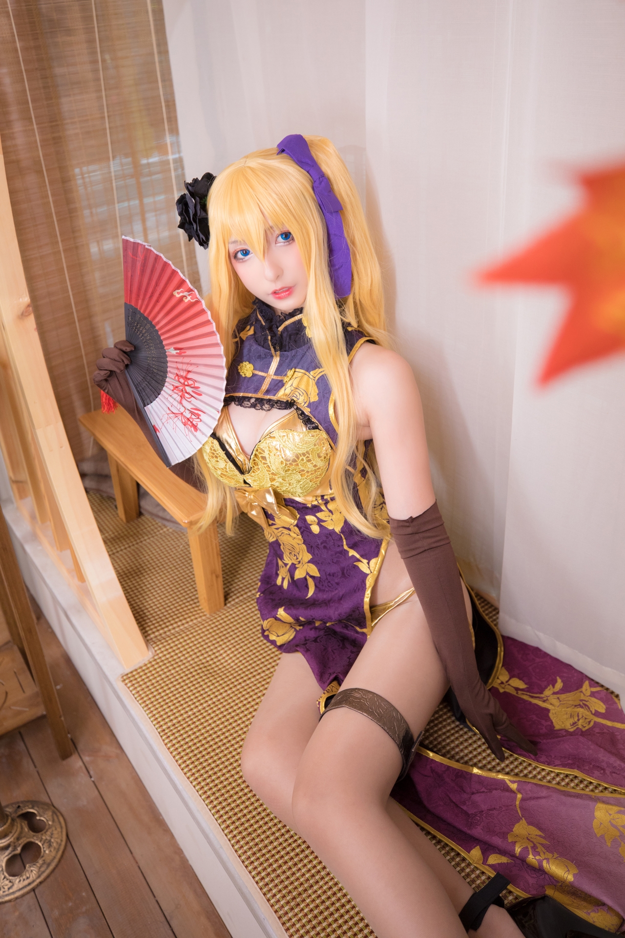 御姐儿神楽坂真冬纯欲小仙女艳娘幻梦谭系列金莲Cosplay 金色长发肉丝修长美腿侧高开旗袍加身美少女