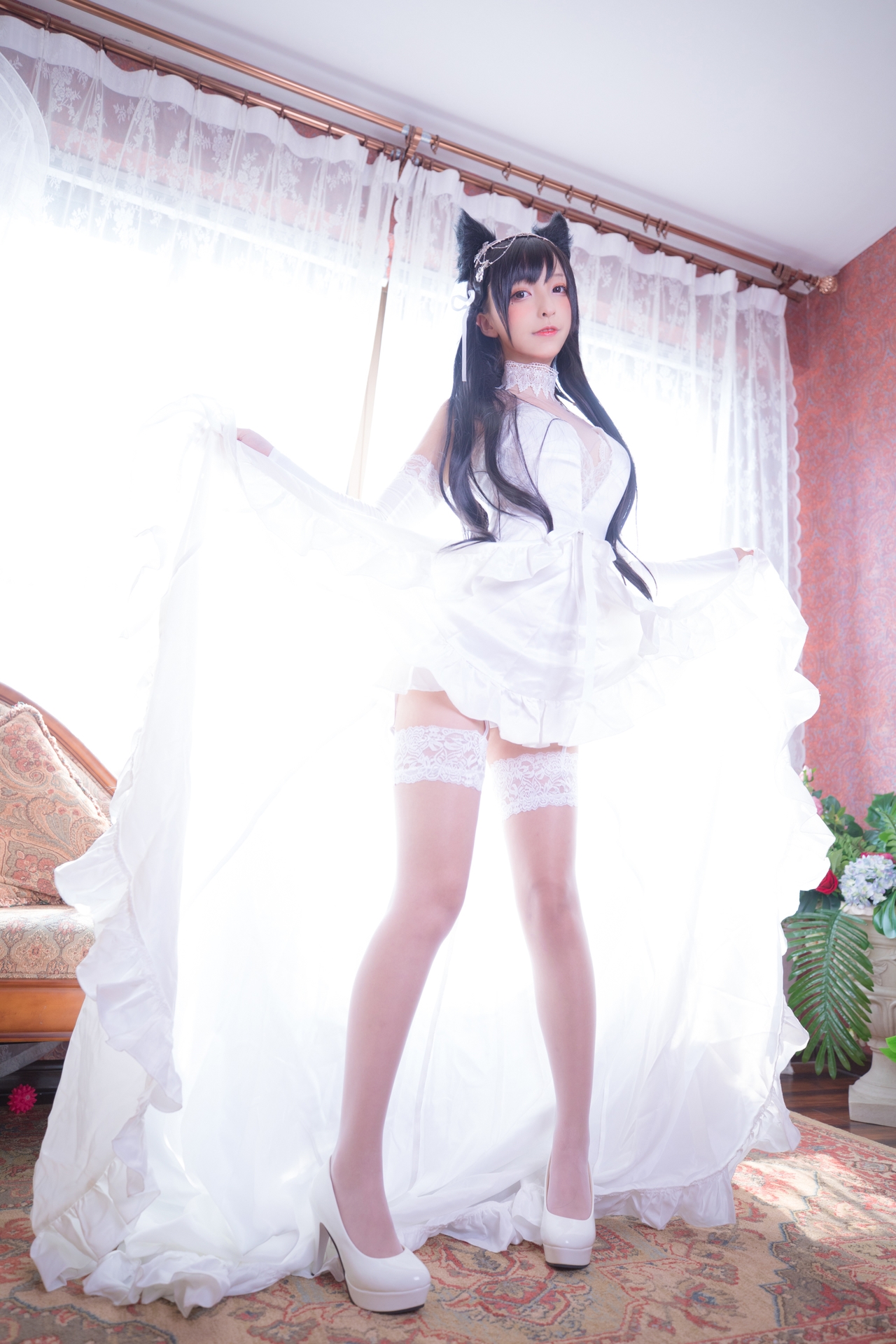 次元美少女神楽坂真冬极品Cosplay明日の花嫁写真 好看的纯欲可爱软萌系软妹子为你穿上类白色婚纱腿控白丝袜领域小仙女