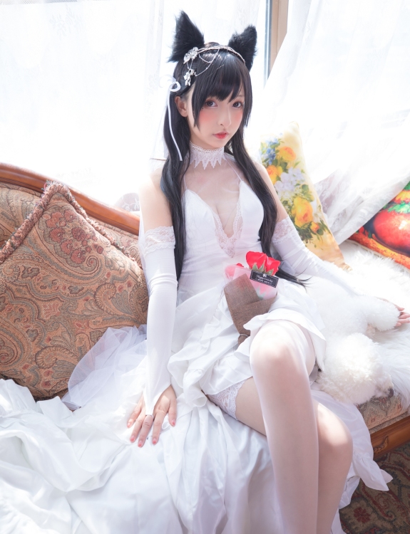 次元美少女神楽坂真冬极品Cosplay明日の花嫁写真 好看的纯欲可爱软萌系软妹子为你穿上类白色婚纱腿控白丝袜领域小仙女