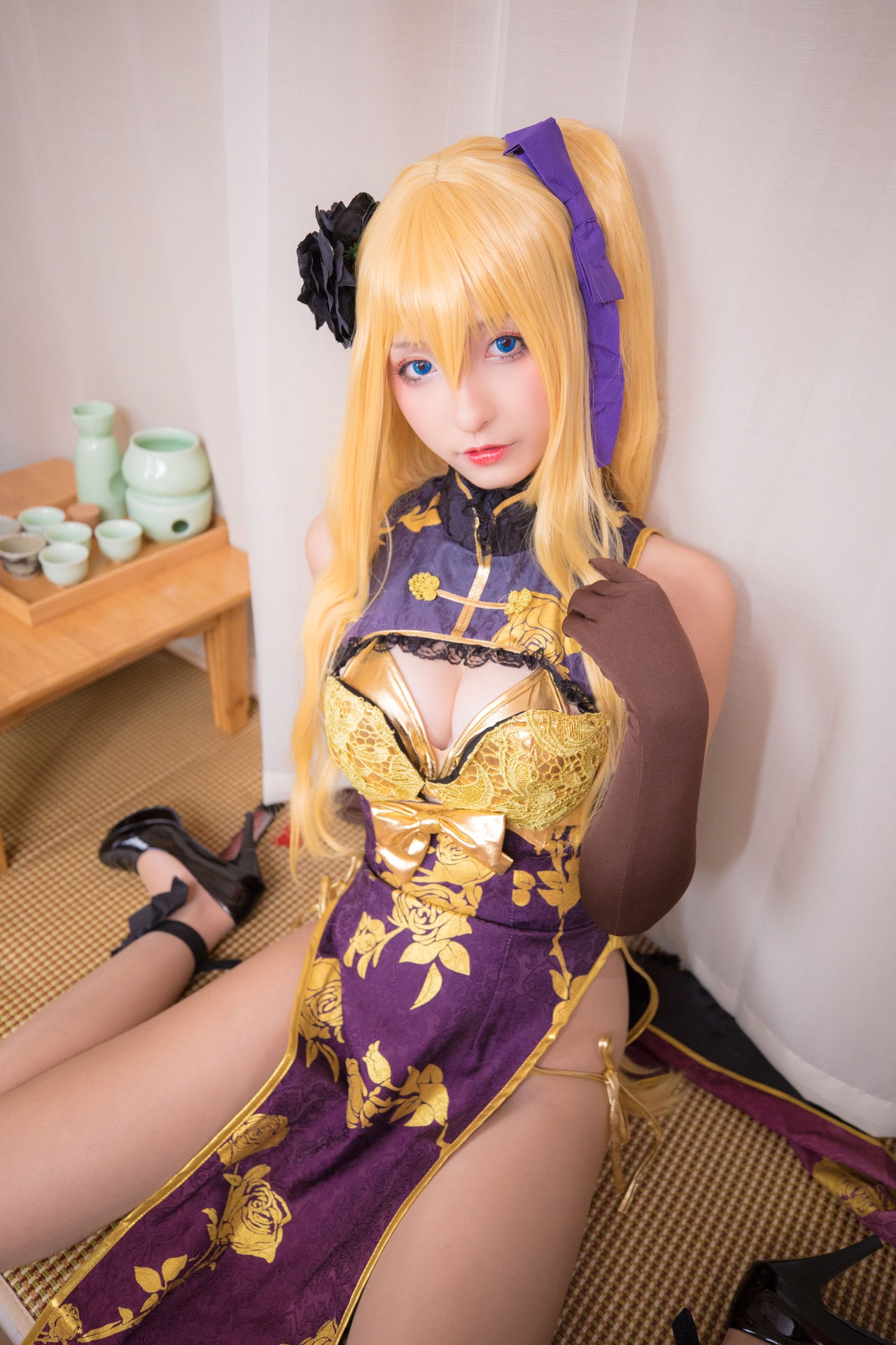 御姐儿神楽坂真冬纯欲小仙女艳娘幻梦谭系列金莲Cosplay 金色长发肉丝修长美腿侧高开旗袍加身美少女