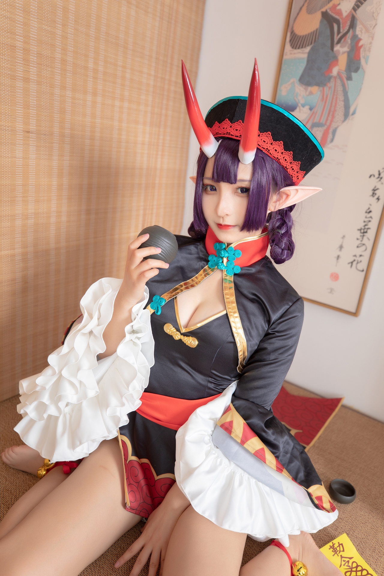 神楽坂真冬美少女果実の酒気果脚酒吞Cosplay 好看的可爱软萌系软妹子僵尸超短裙修长大白腿一符定你心