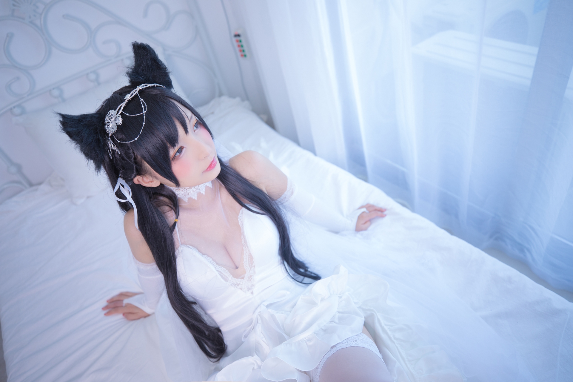 次元美少女神楽坂真冬极品Cosplay明日の花嫁写真 好看的纯欲可爱软萌系软妹子为你穿上类白色婚纱腿控白丝袜领域小仙女