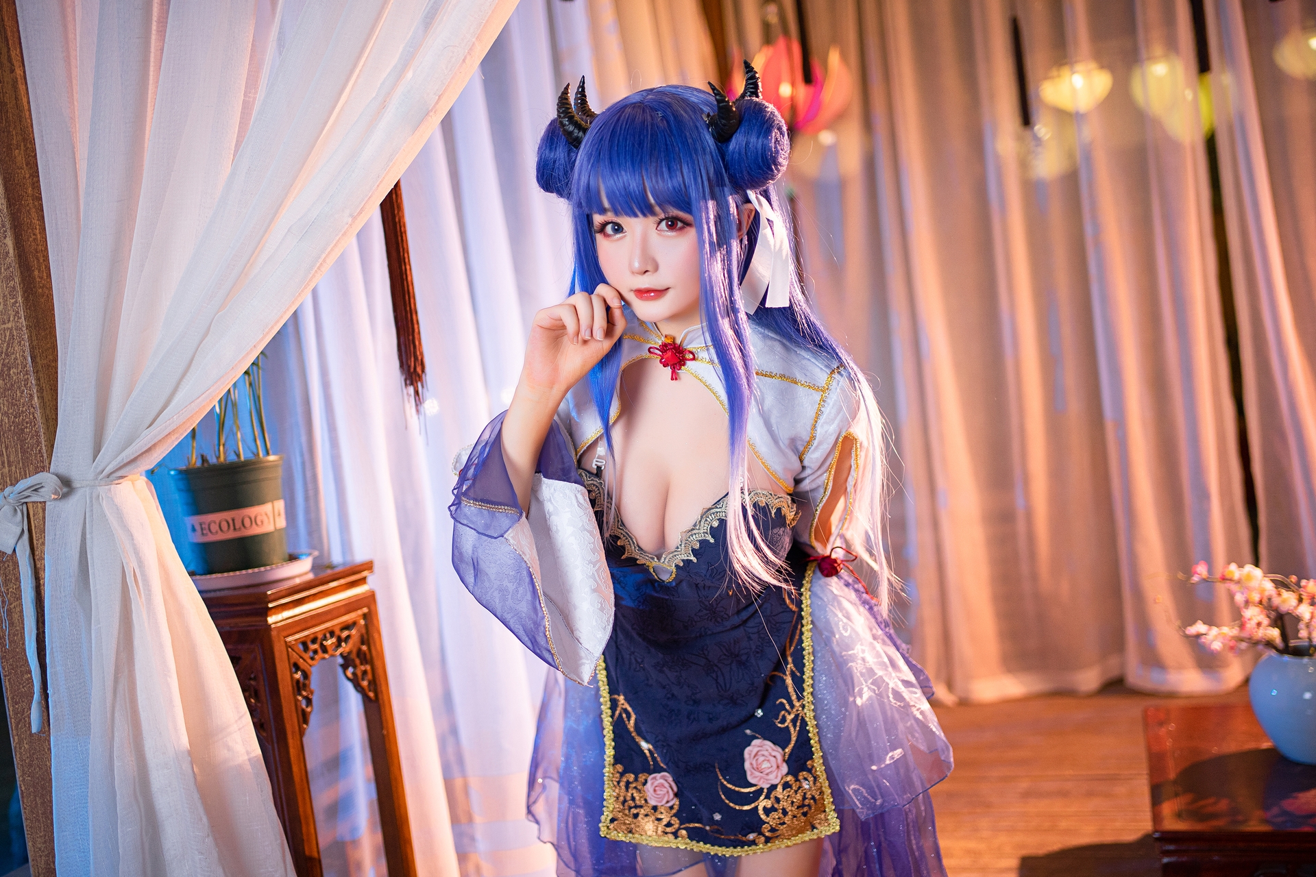 星之迟迟唯美清新美少女伊吹Cosplay 气质妹子古风紫纱旗袍写真照