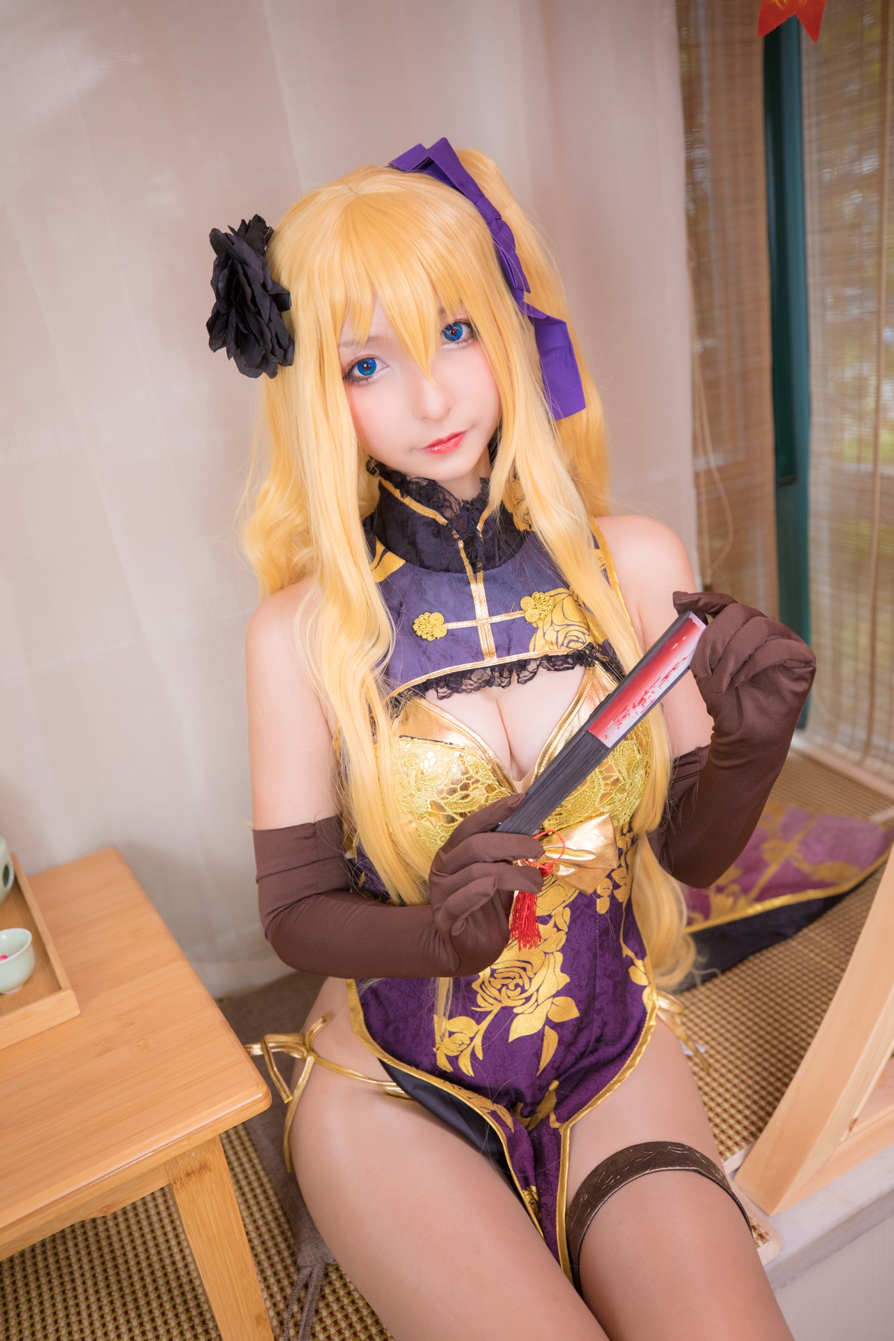 御姐儿神楽坂真冬纯欲小仙女艳娘幻梦谭系列金莲Cosplay 金色长发肉丝修长美腿侧高开旗袍加身美少女