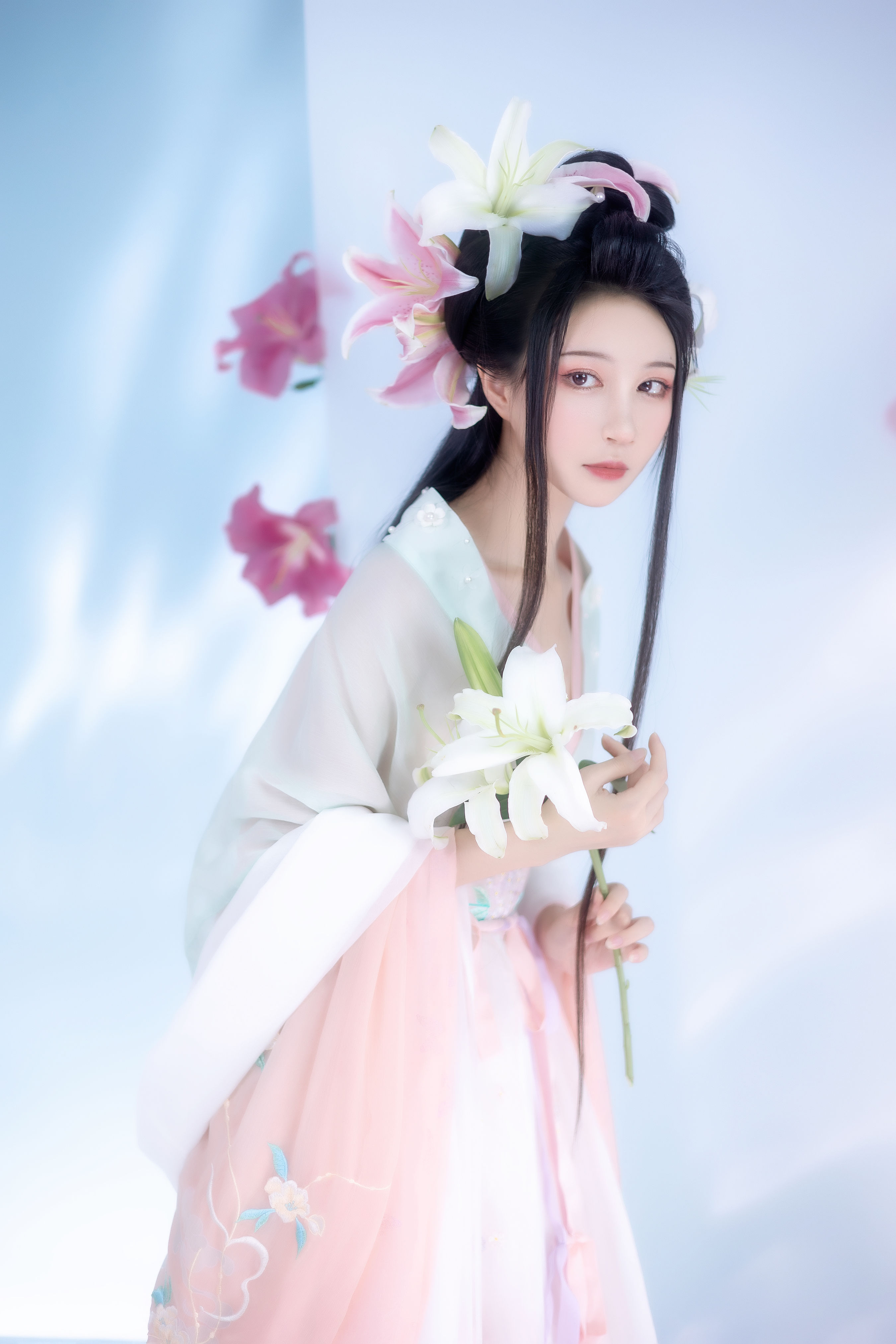 望春风 汉服 古装 美人 花 绝色 美图