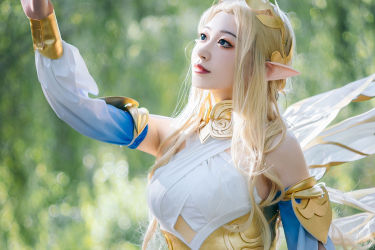 艾琳精灵之舞 二次元 Cosplay 精灵 树林 绿色