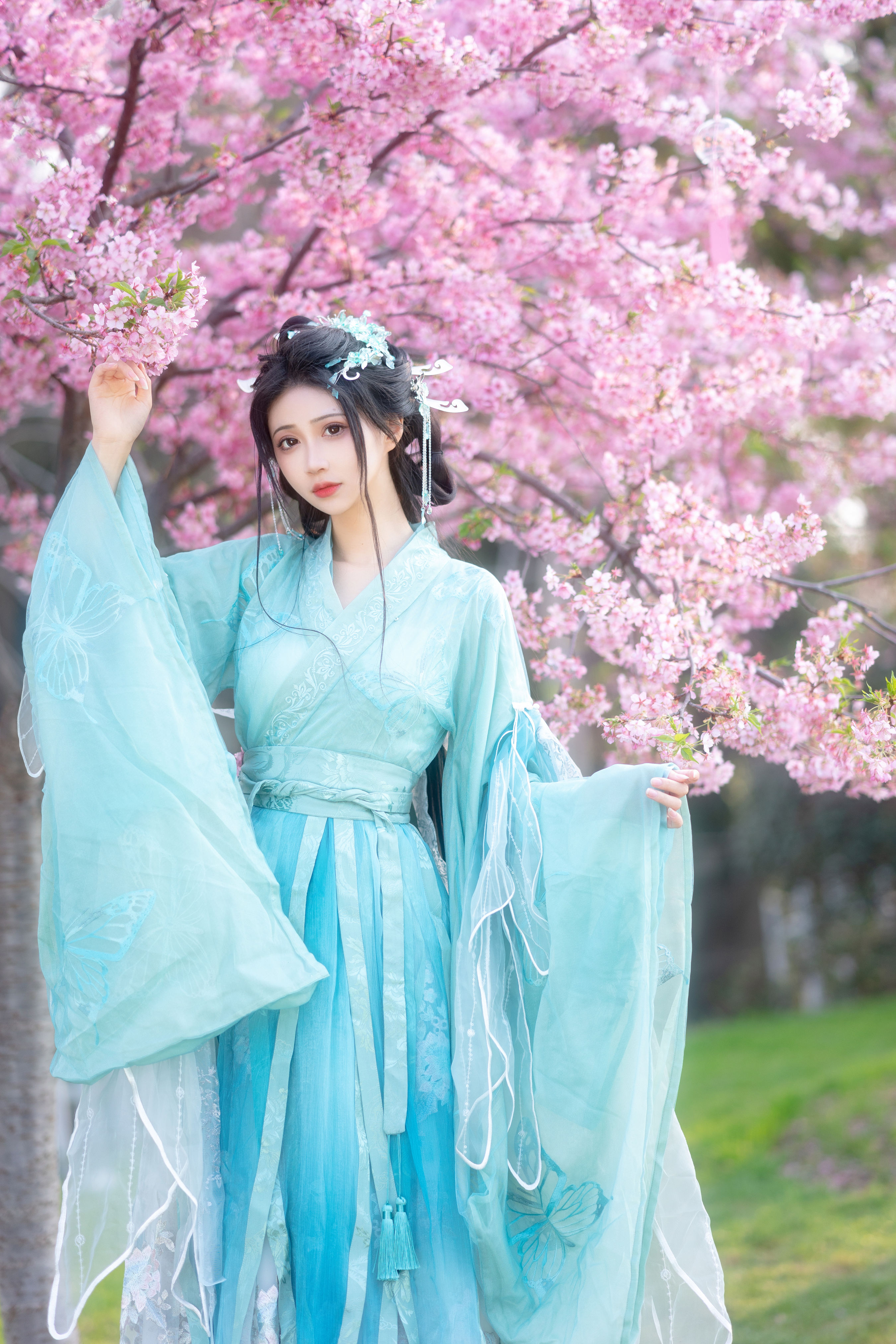 碧瑶 汉服 古风 花 美人 写真