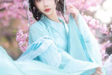 碧瑶 汉服 古风 花 美人 写真