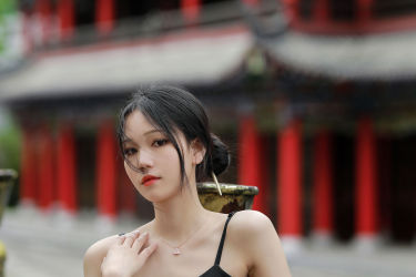 街拍高颜值网红美女 街拍 女神 模特 小姐姐 美女