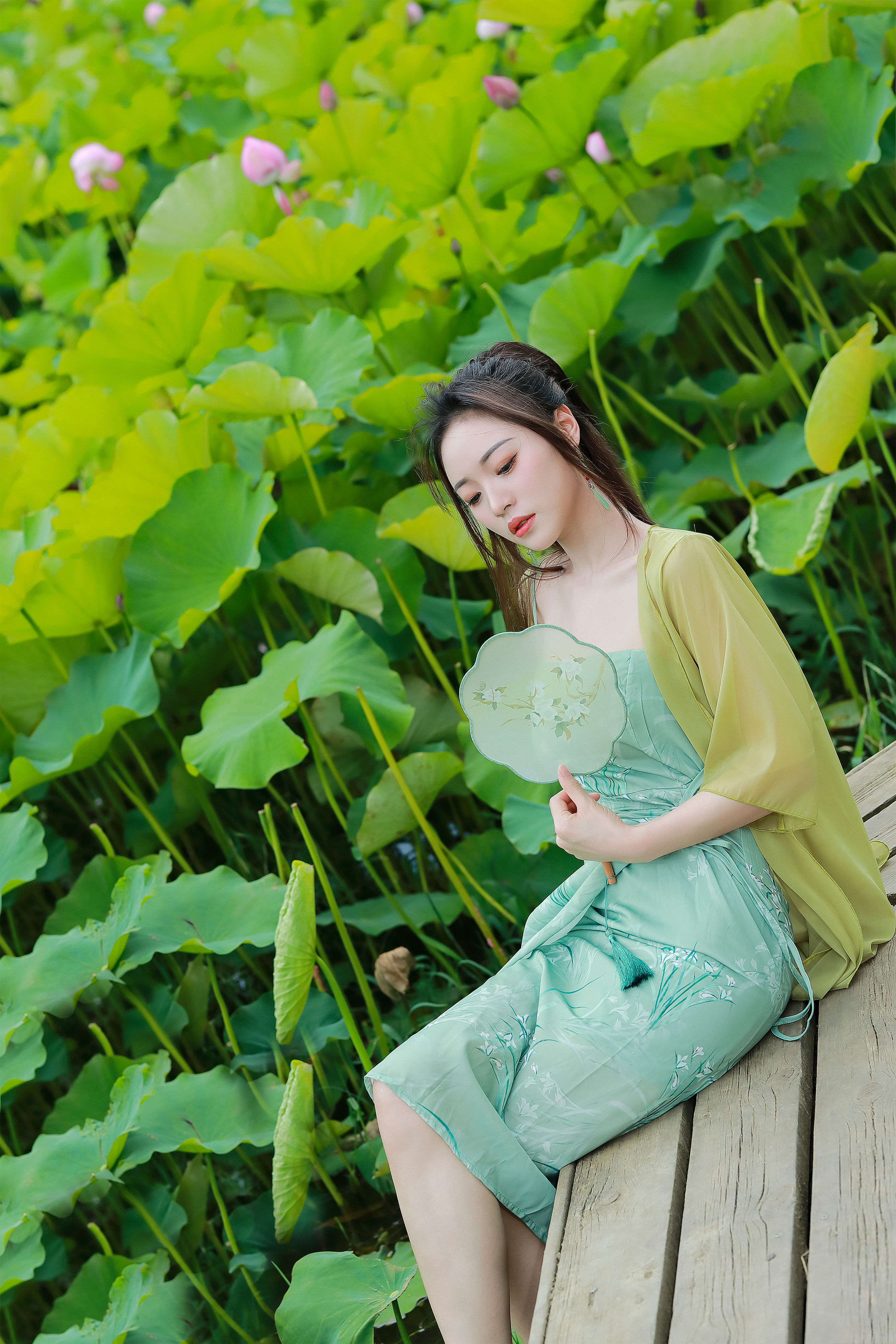 绿荷新意 养眼 绿色 荷花 美女 女神 摄影 人像 绝色