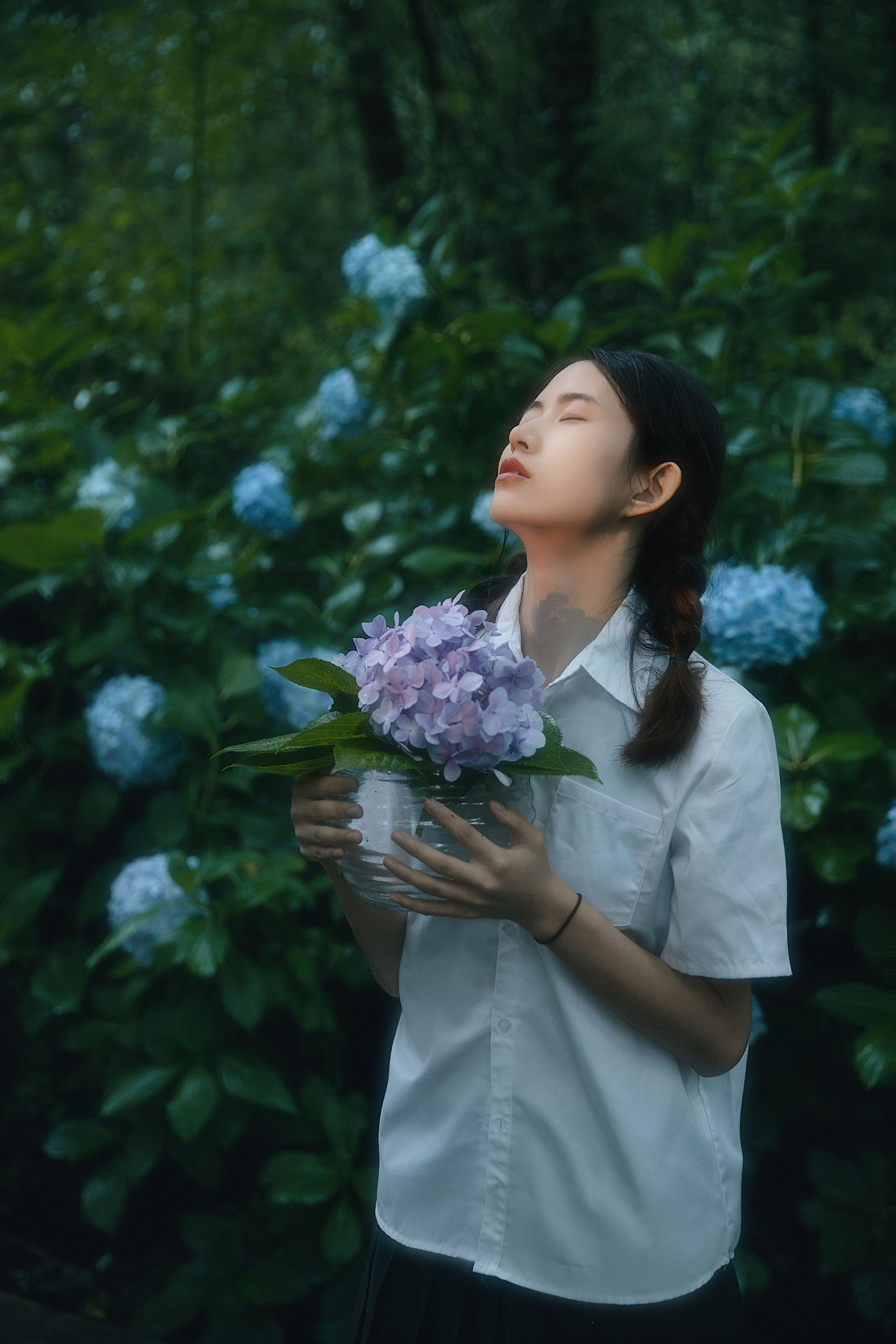 雨 小清新 女生 森系 治愈系 摄影 人像 花 美图 唯美 伤感 绿色