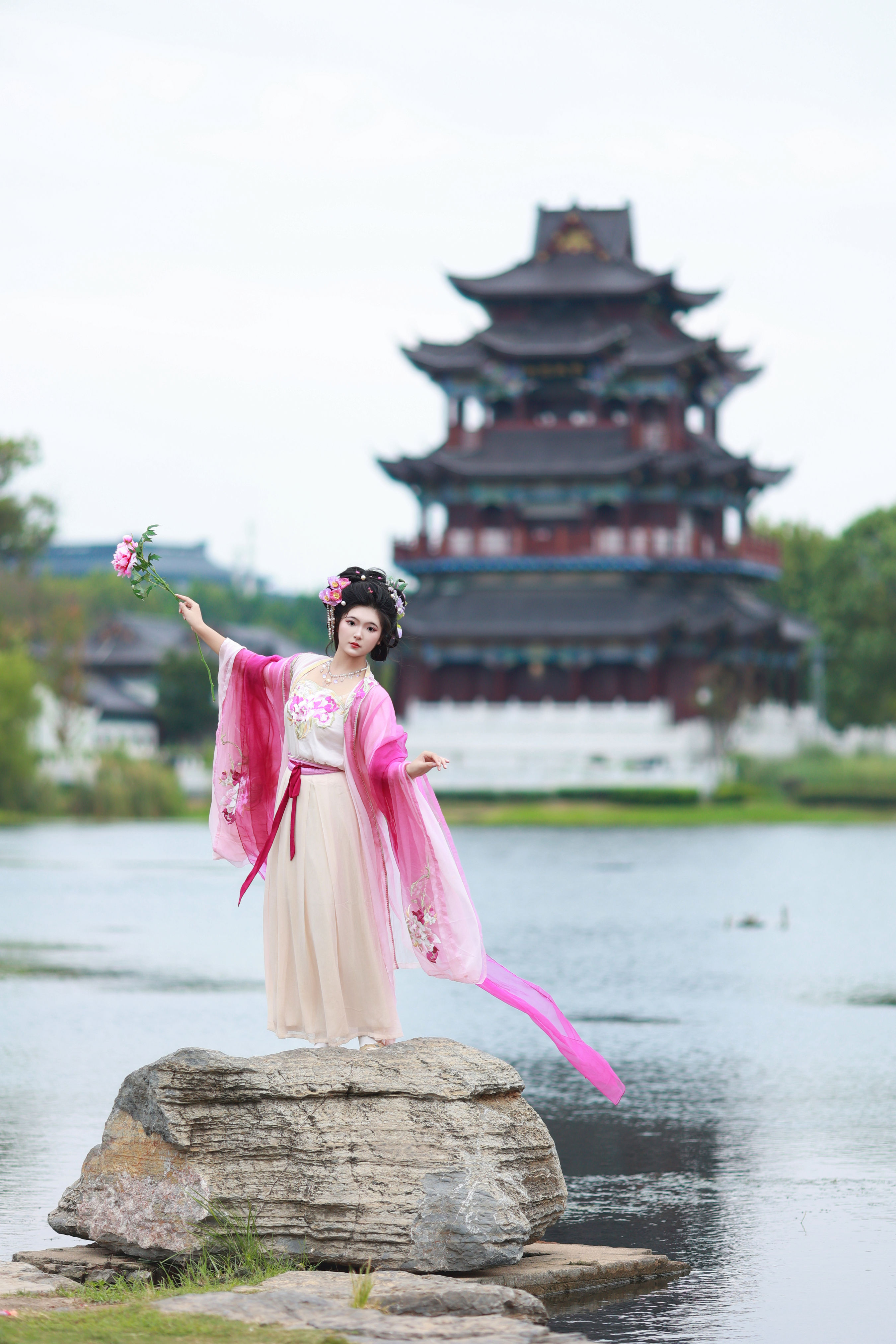 湖畔寻花 古装 汉服 小姐姐 美人 写真