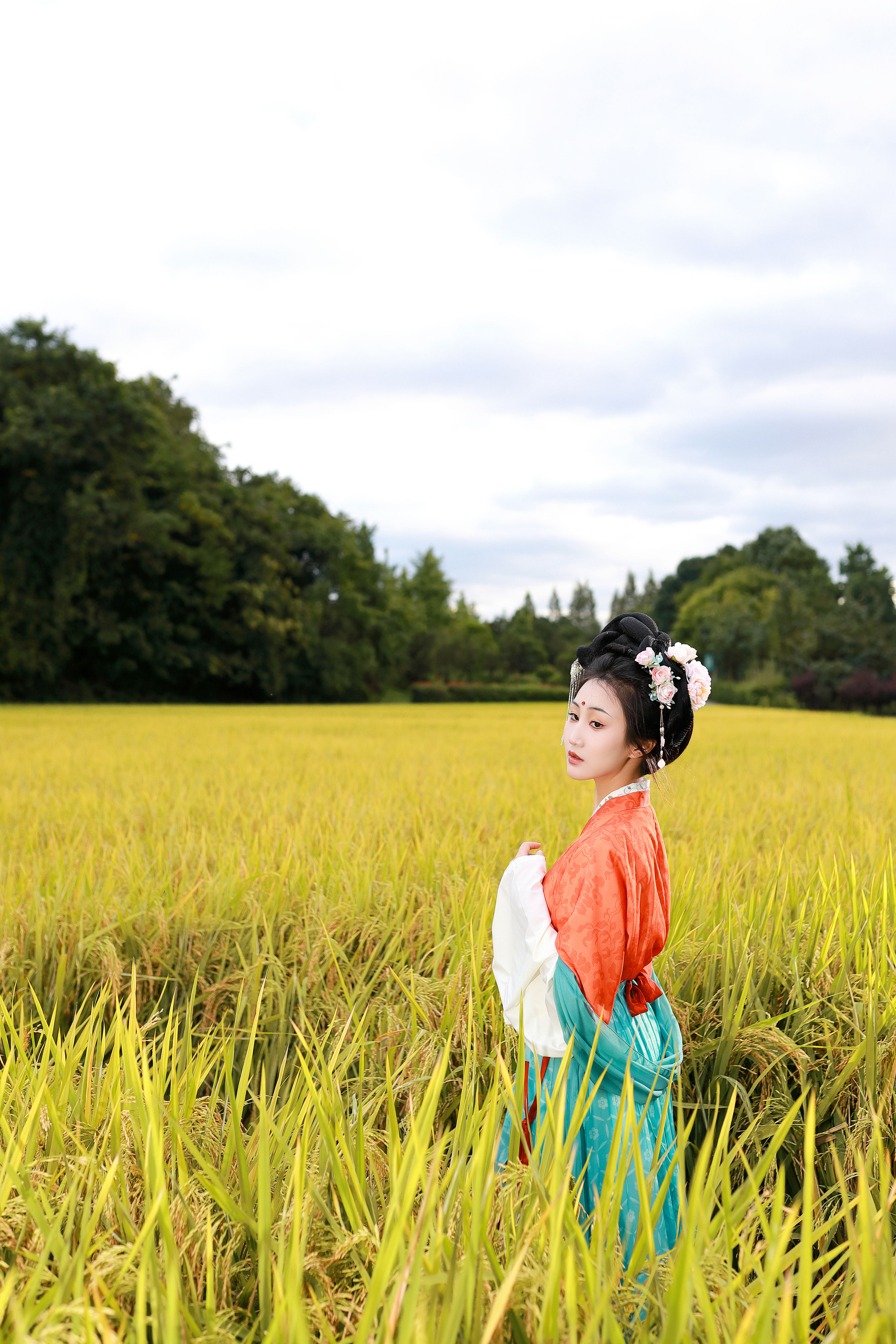 中秋团圆 中国风 汉服 美人 节日 古风