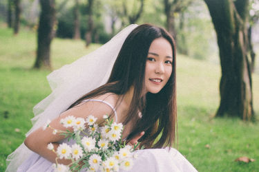 一袭温柔白裙 森系 绿色 小清新 婚纱 浪漫 美好