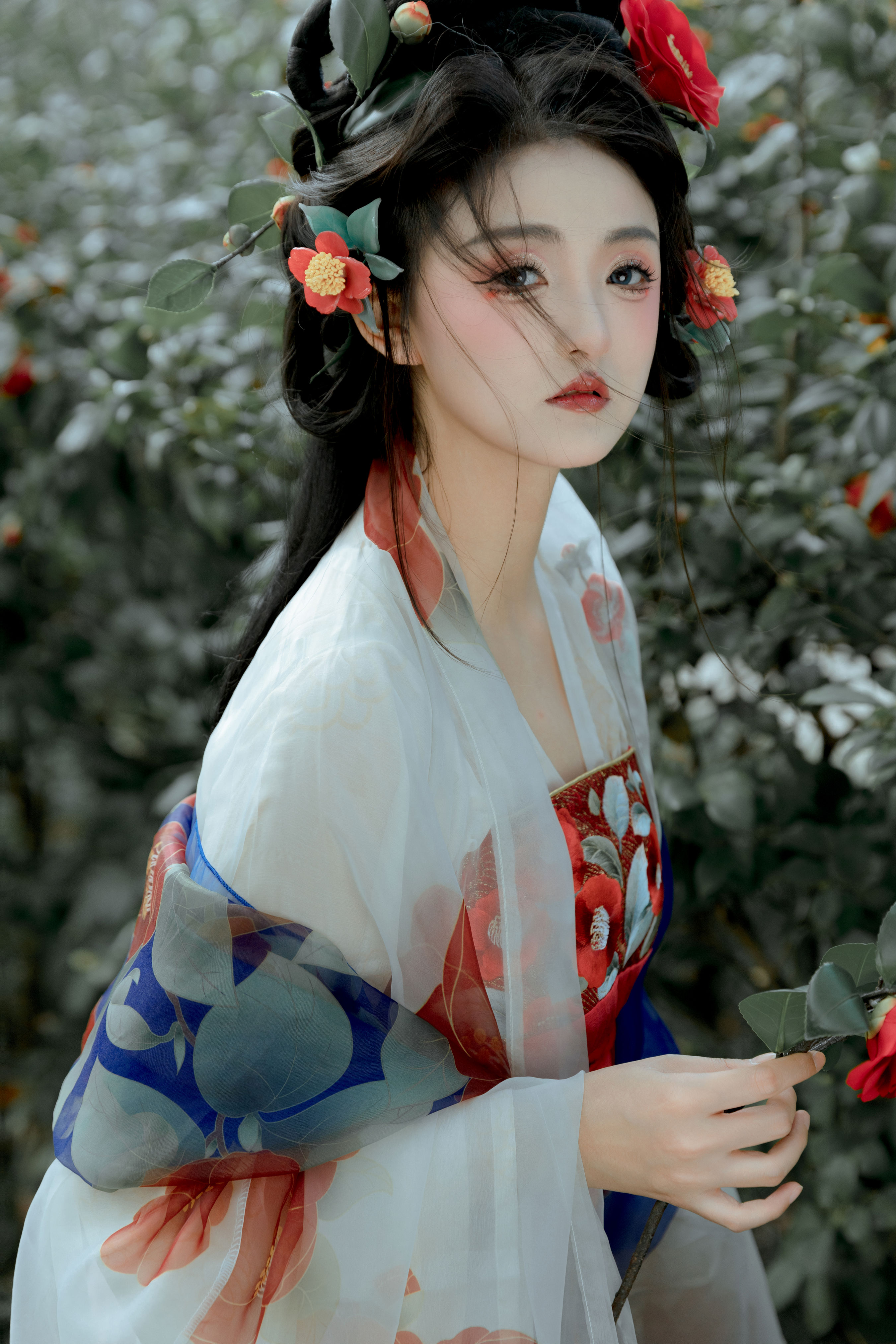 红山茶 古装 汉服 美人 精美 山茶花