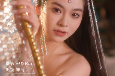 她好像有种神性的美啊 时尚 美女 写真 女神 惊艳